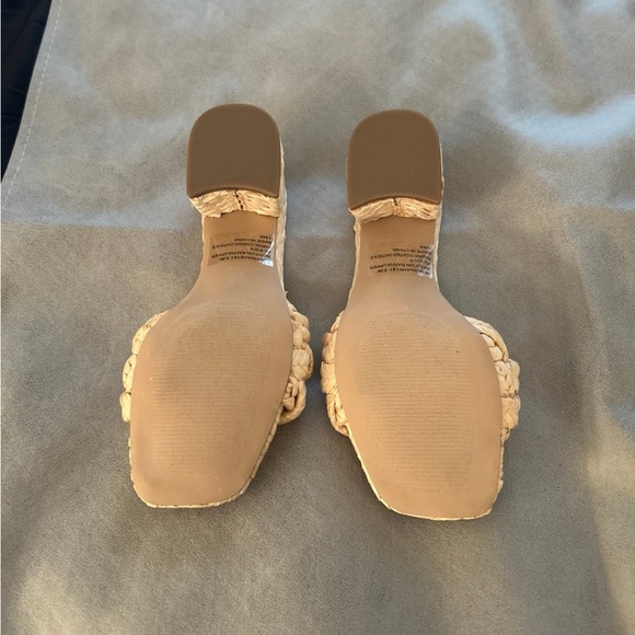 Steve Madden Niah Sandal - Picture 3 of 3